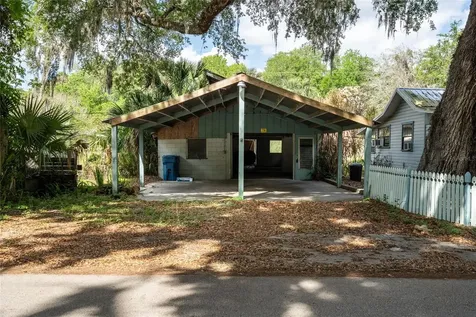 5560 Park Avenue De Leon Springs FL 32130