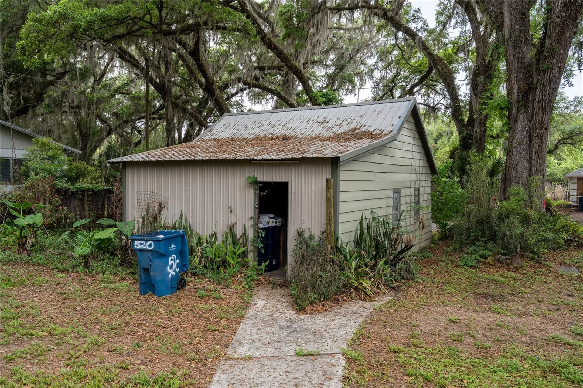 520 Desoto Avenue De Leon Springs FL 32130