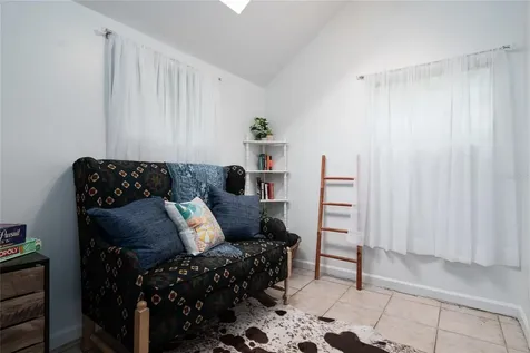 520 Desoto Avenue De Leon Springs FL 32130