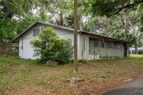 520 Desoto Avenue De Leon Springs FL 32130