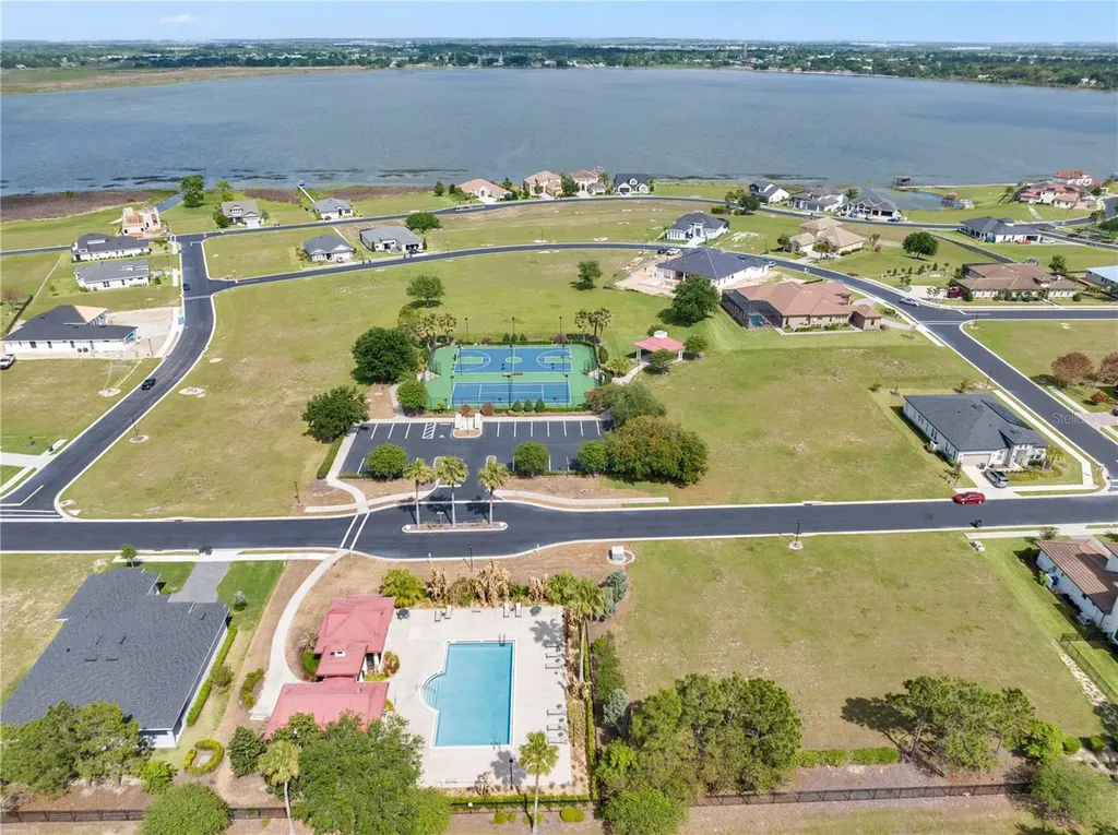 285 Caladium Avenue Lake Alfred FL 33850