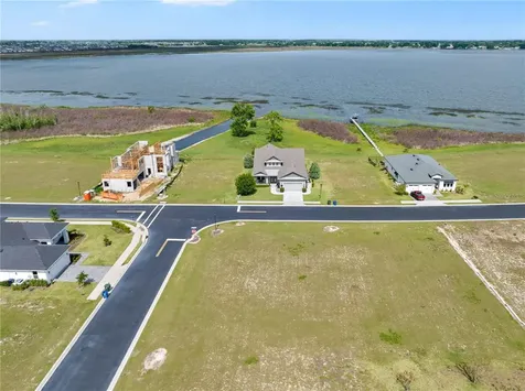 285 Caladium Avenue Lake Alfred FL 33850