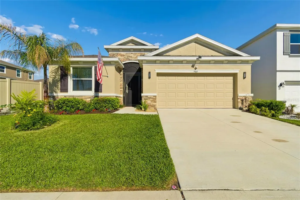 9845 Shoreline View Way Wesley Chapel FL 33545