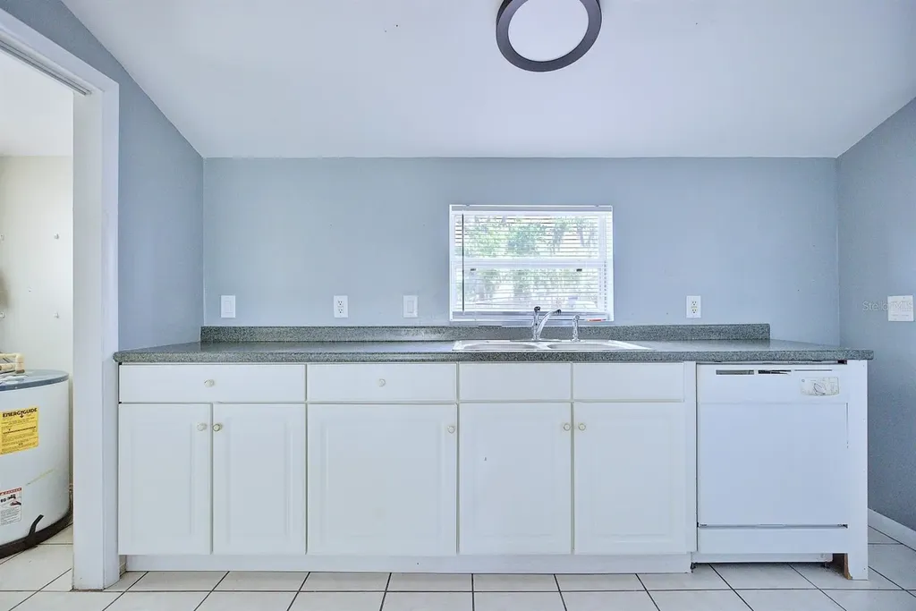 121 Bates Avenue SE Winter Haven FL 33880