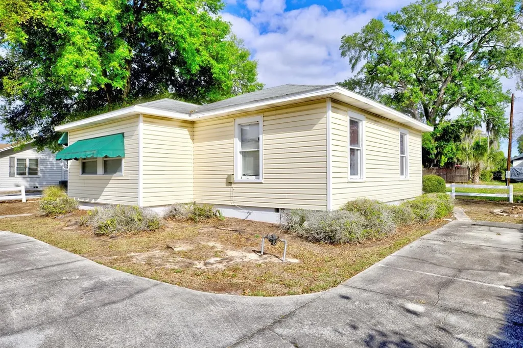 121 Bates Avenue SE Winter Haven FL 33880