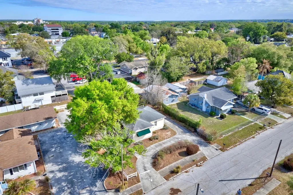 121 Bates Avenue SE Winter Haven FL 33880