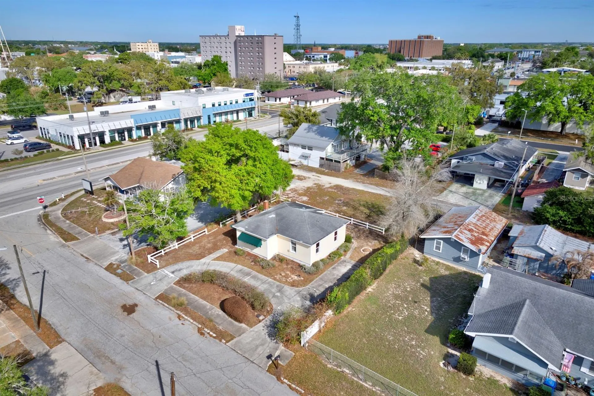 121 Bates Avenue SE Winter Haven FL 33880