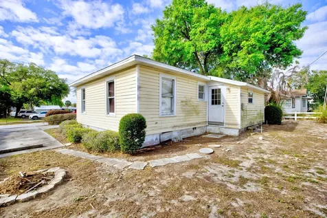 121 Bates Avenue SE Winter Haven FL 33880