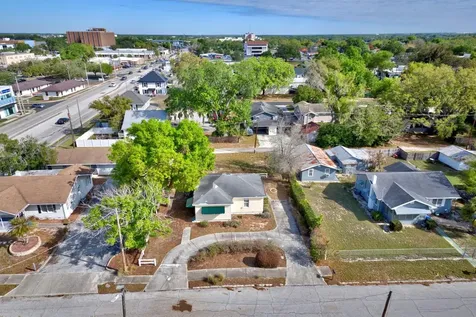 121 Bates Avenue SE Winter Haven FL 33880