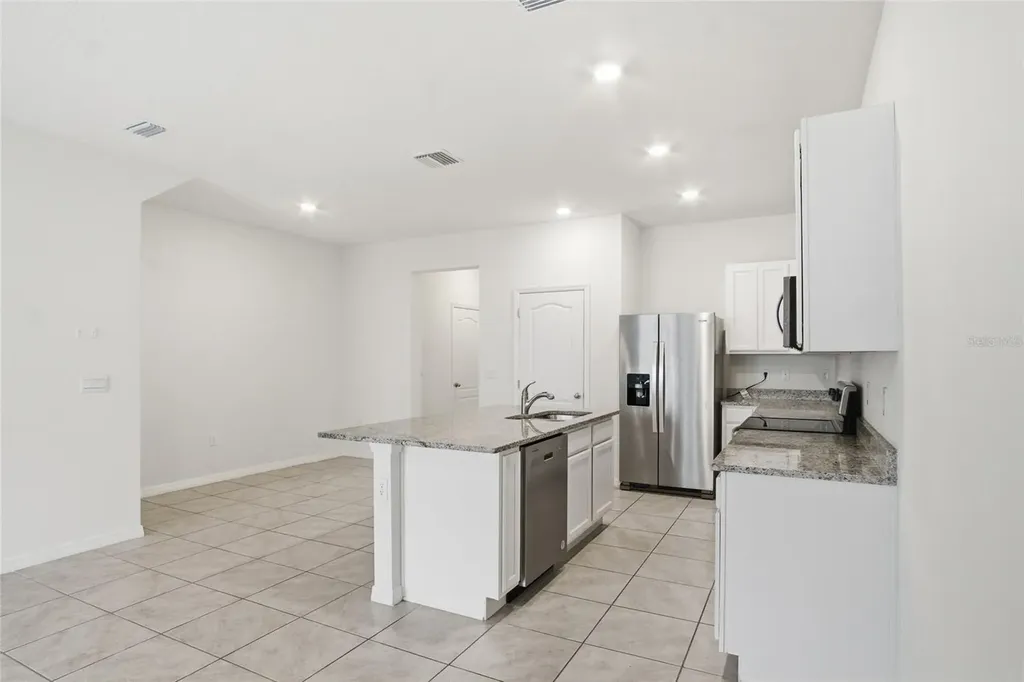 1535 Lumber Avenue Davenport FL 33837