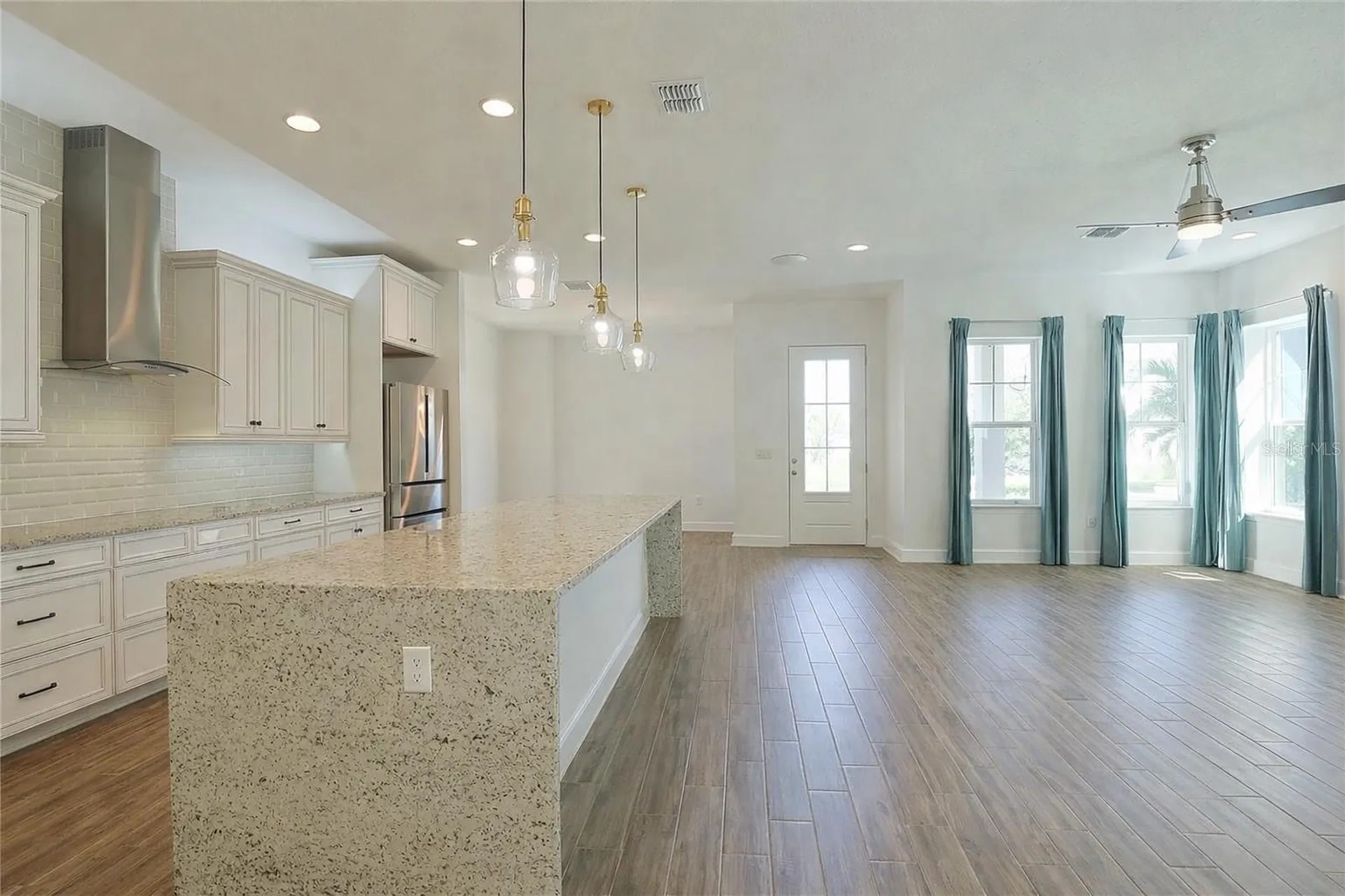 7038 Arnoldson Street Orlando FL 32827