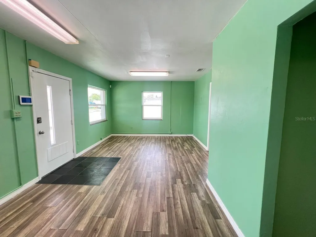 4775 Seminole Avenue Winter Park FL 32792