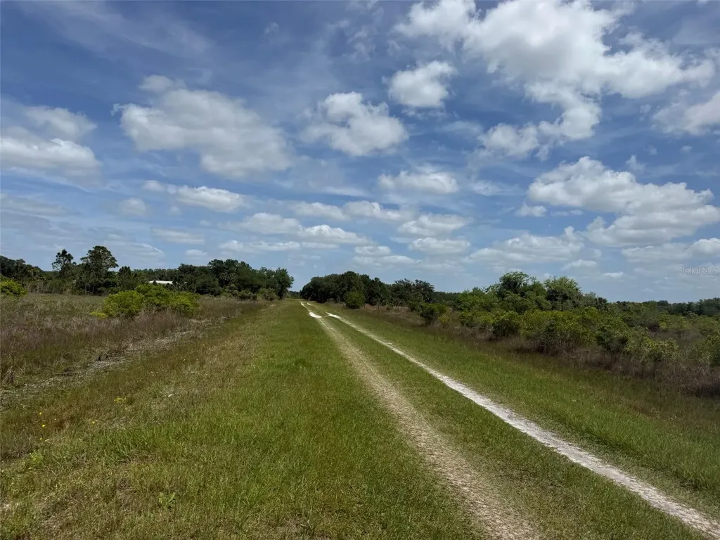 15575 NW 296th Street Okeechobee FL 34972