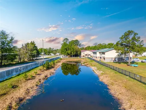 705 SE Townhomes Boulevard Lake Butler FL 32054