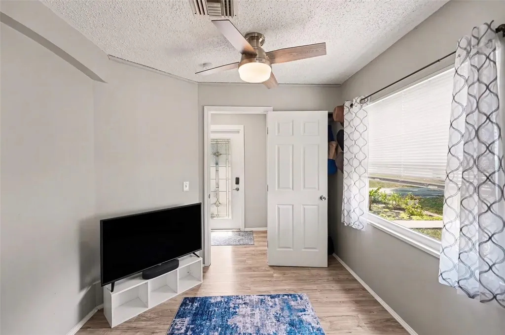 6385 31st Street North St Petersburg FL 33702