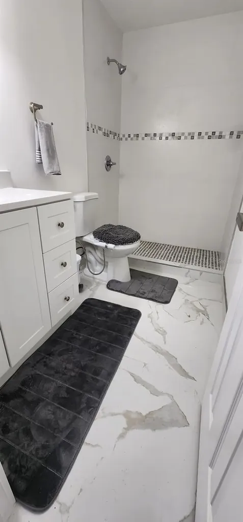 5118 Tennis Court Circle Tampa FL 33617