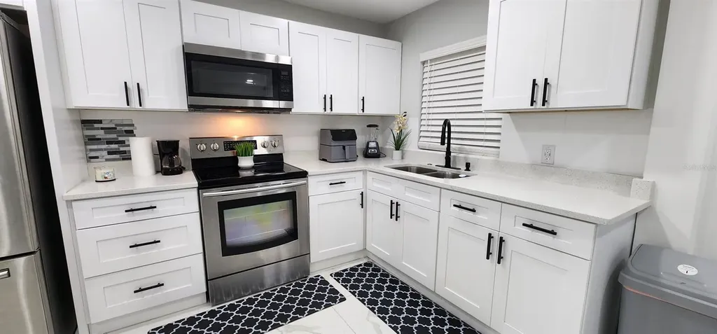 5118 Tennis Court Circle Tampa FL 33617