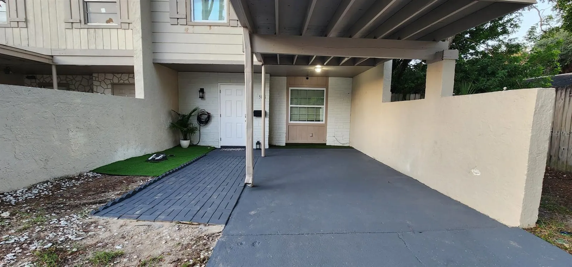 5118 Tennis Court Circle Tampa FL 33617