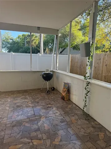 5118 Tennis Court Circle Tampa FL 33617