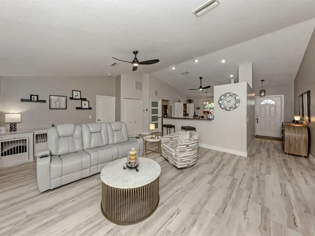 4667 Aldovin Avenue North Port FL 34287