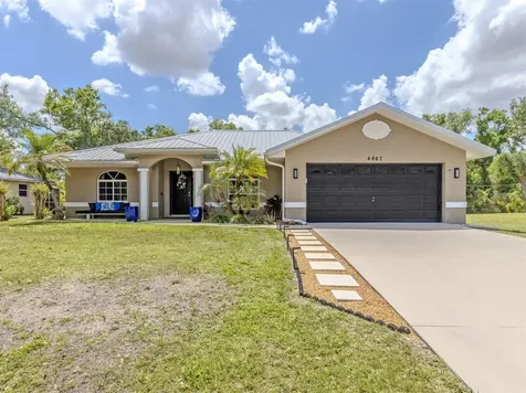 4667 Aldovin Avenue North Port FL 34287