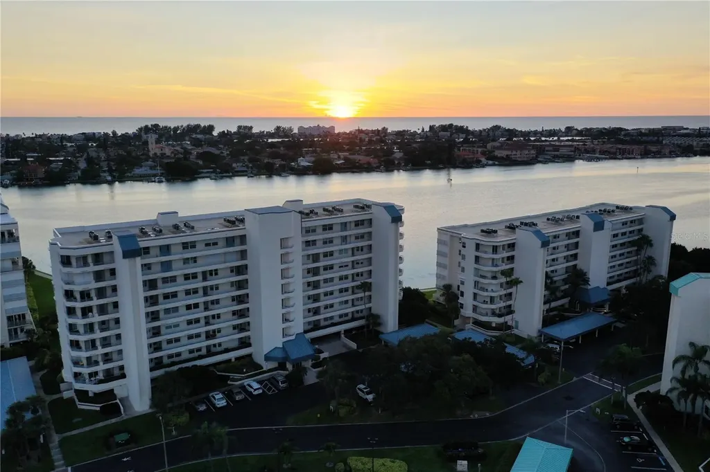 7984 Sailboat Key Boulevard S South Pasadena FL 33707