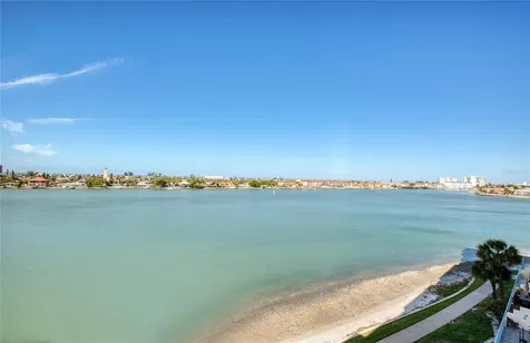 7984 Sailboat Key Boulevard S South Pasadena FL 33707