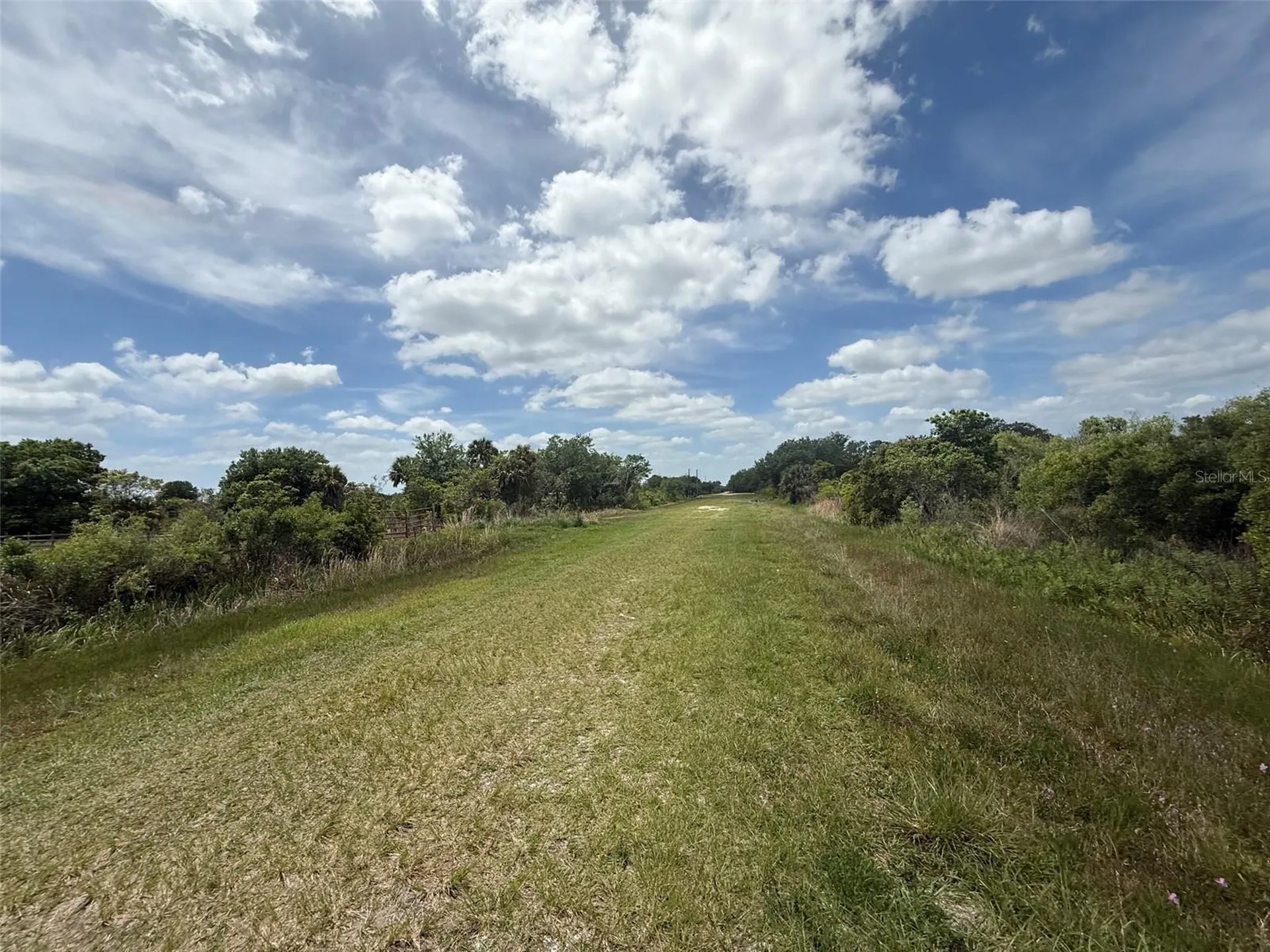 15837 NW 282nd Street Okeechobee FL 34972