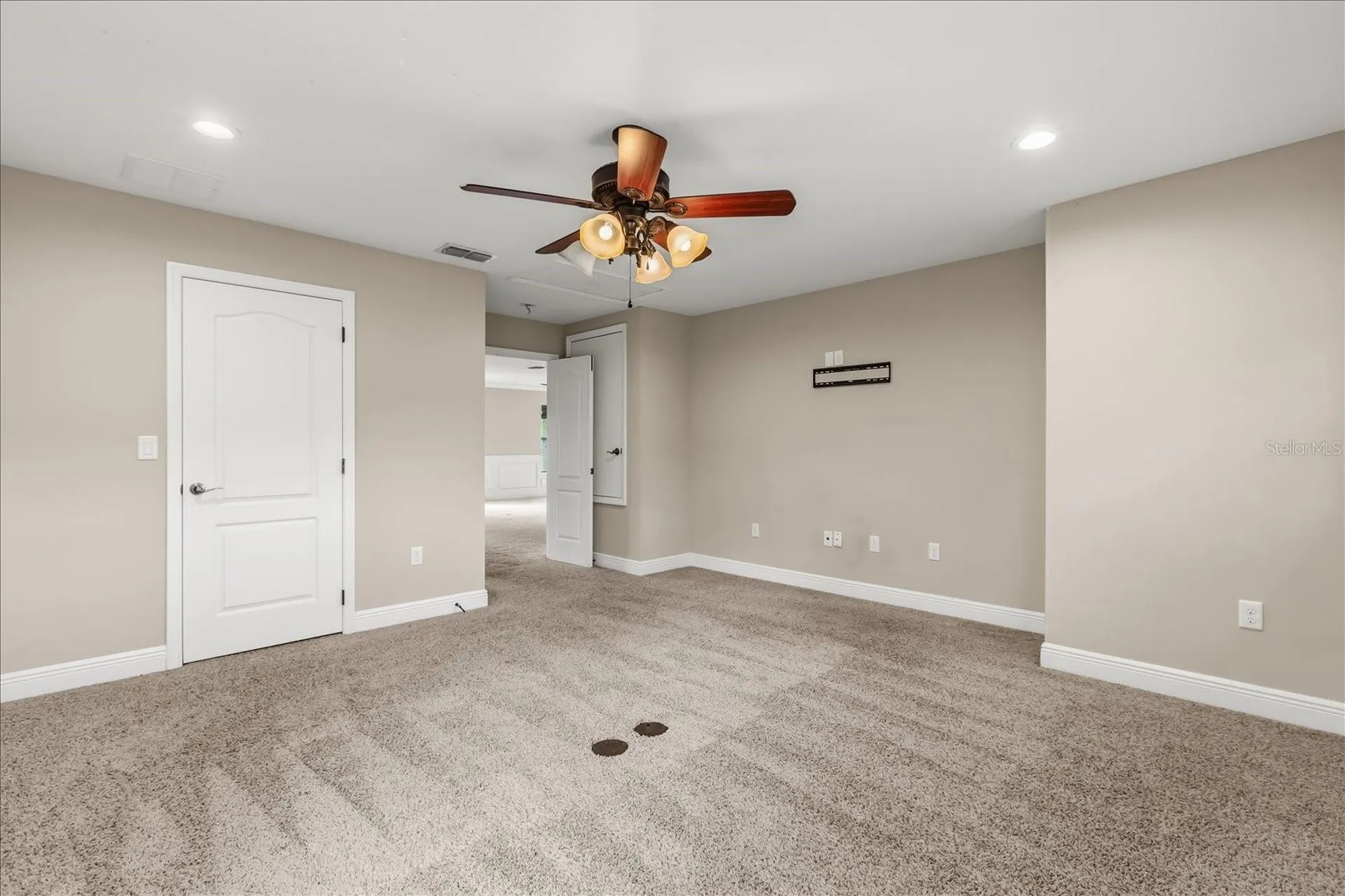 6346 Dallas Boulevard Orlando FL 32833