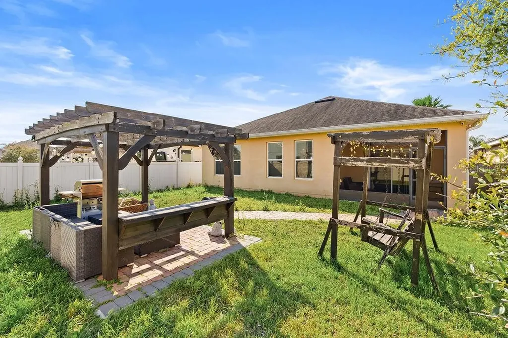 3943 Green Sabal Drive Orlando FL 32824