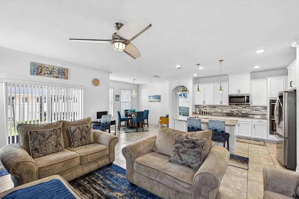 3943 Green Sabal Drive Orlando FL 32824