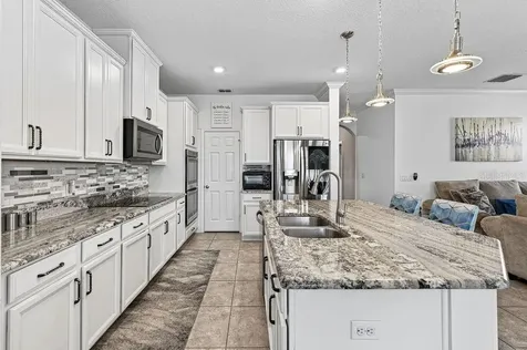 3943 Green Sabal Drive Orlando FL 32824