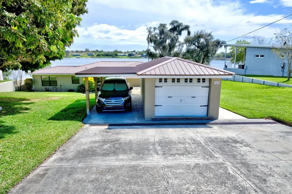 125 Mccoy Drive Lake Placid FL 33852
