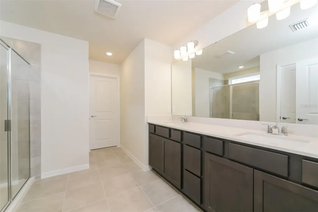 3293 Ellsworth Avenue Davenport FL 33837