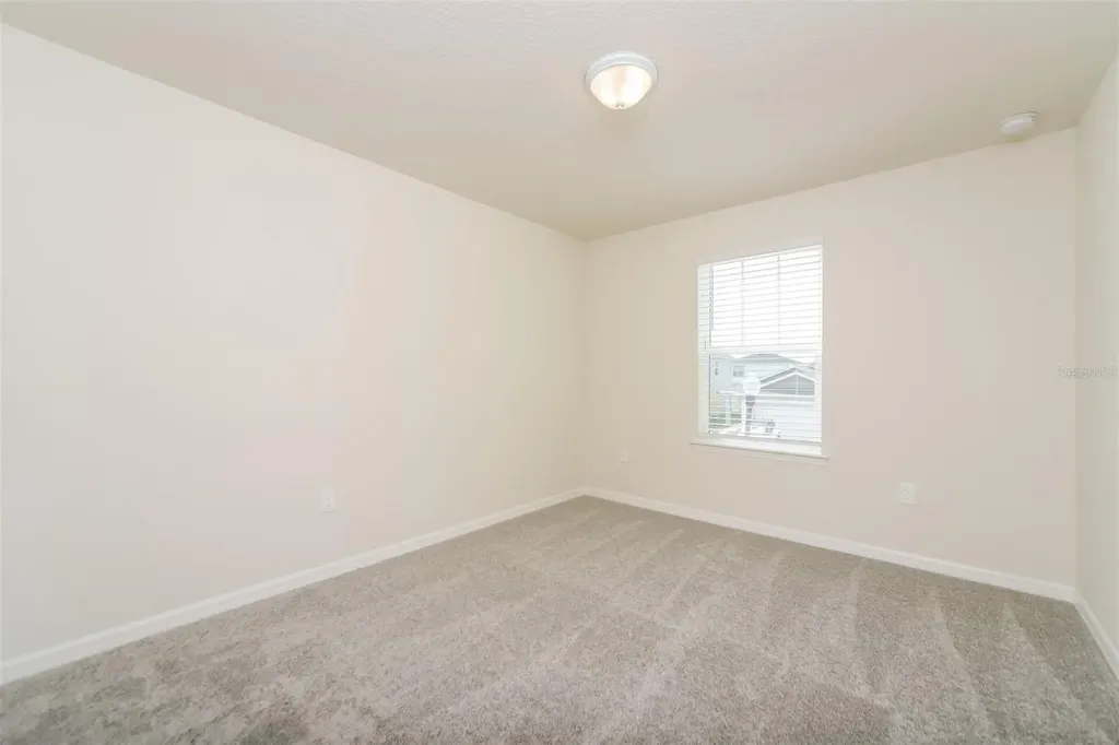 3293 Ellsworth Avenue Davenport FL 33837