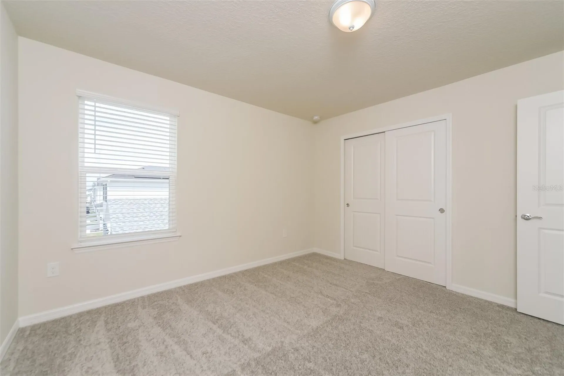 3293 Ellsworth Avenue Davenport FL 33837