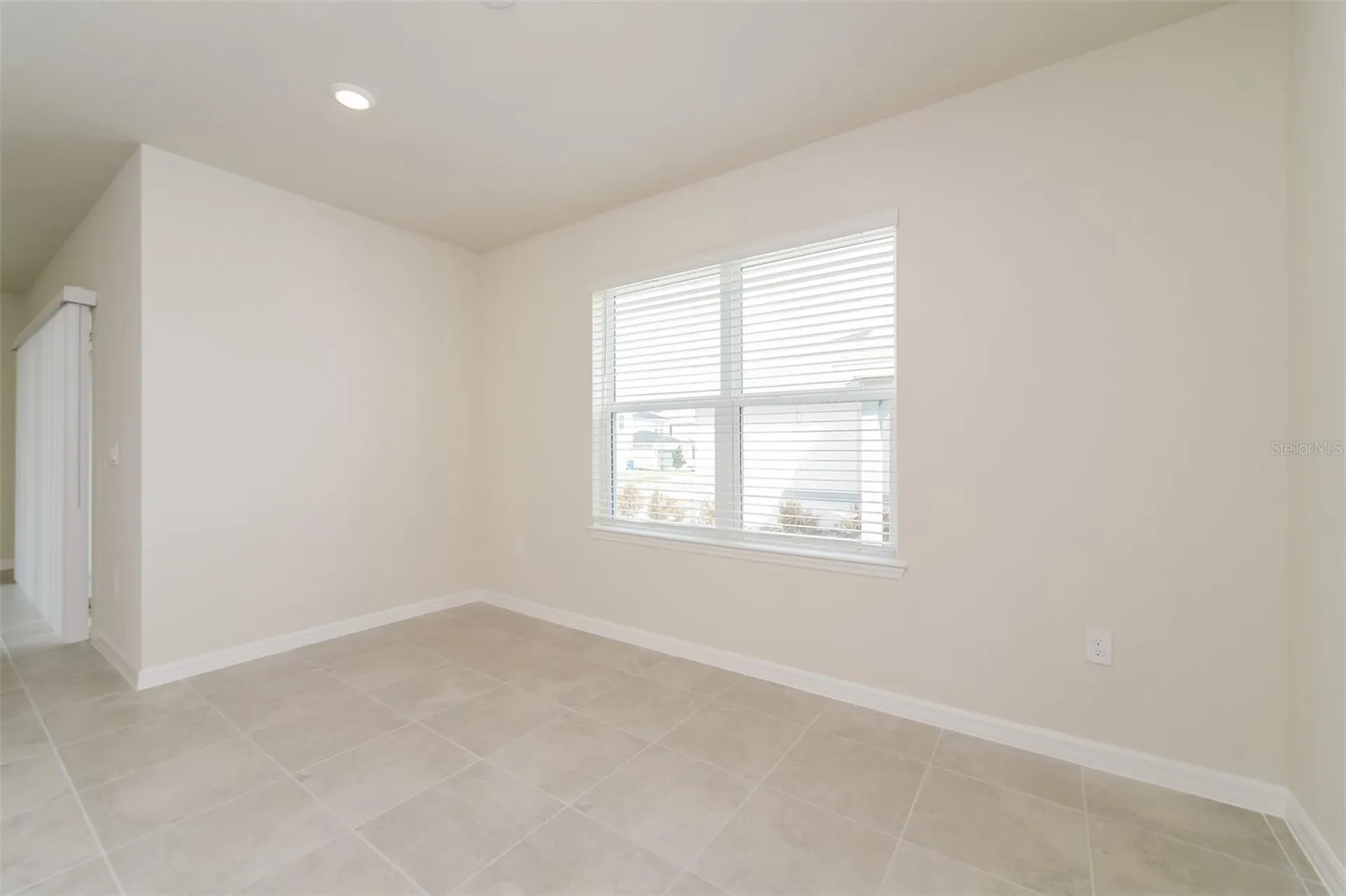 3293 Ellsworth Avenue Davenport FL 33837