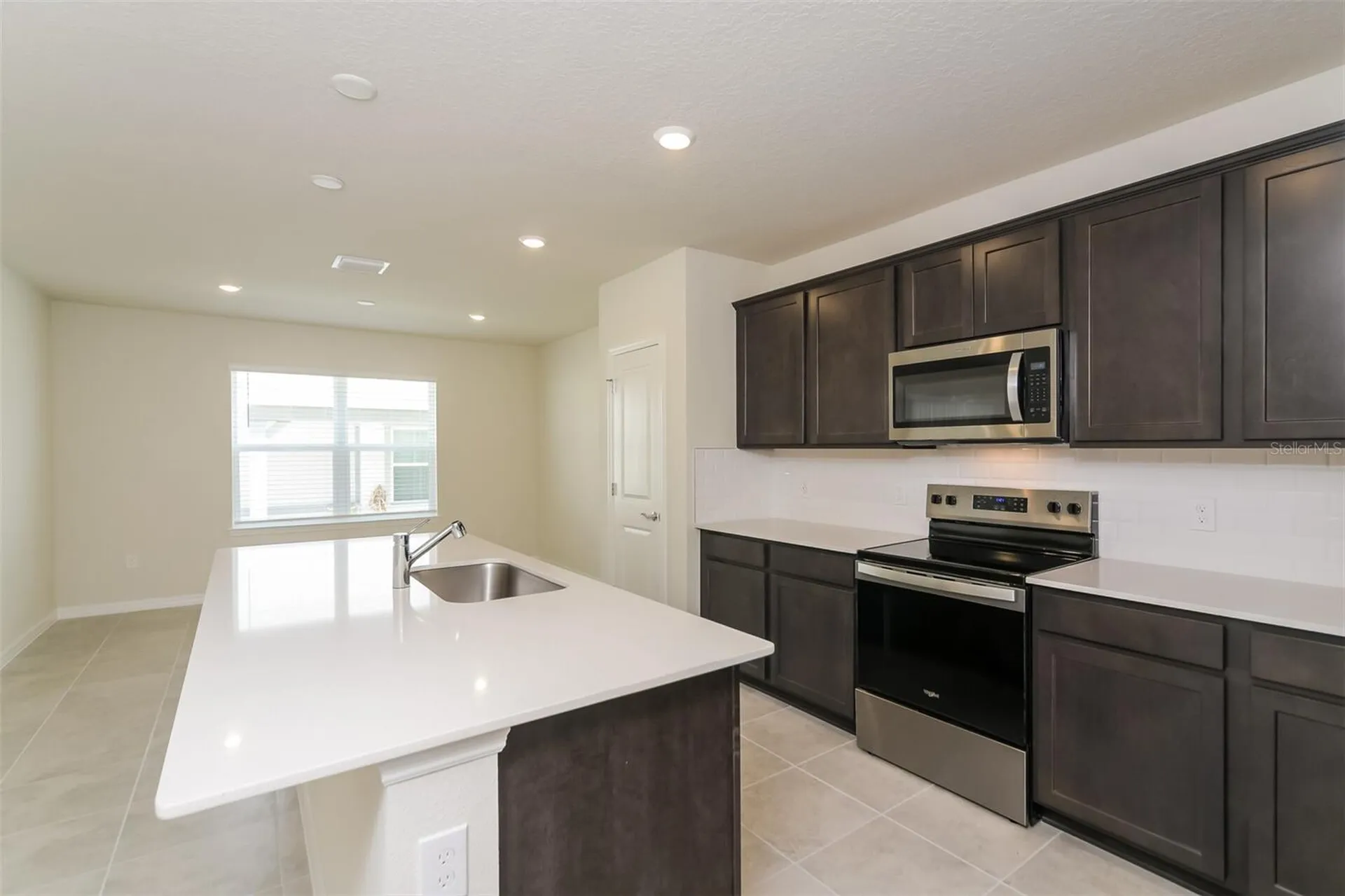 3293 Ellsworth Avenue Davenport FL 33837
