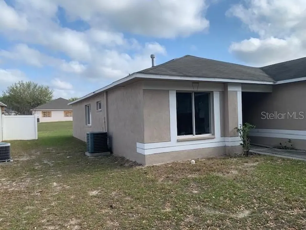 3136 Pine Top Drive Valrico FL 33594