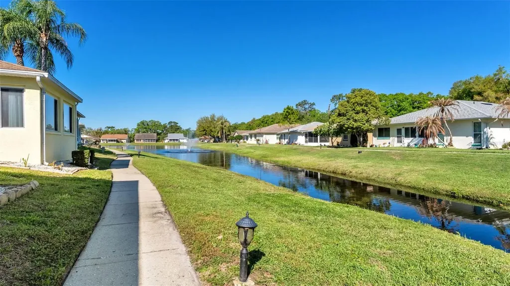 2151 Silver Re Drive Lakeland FL 33810