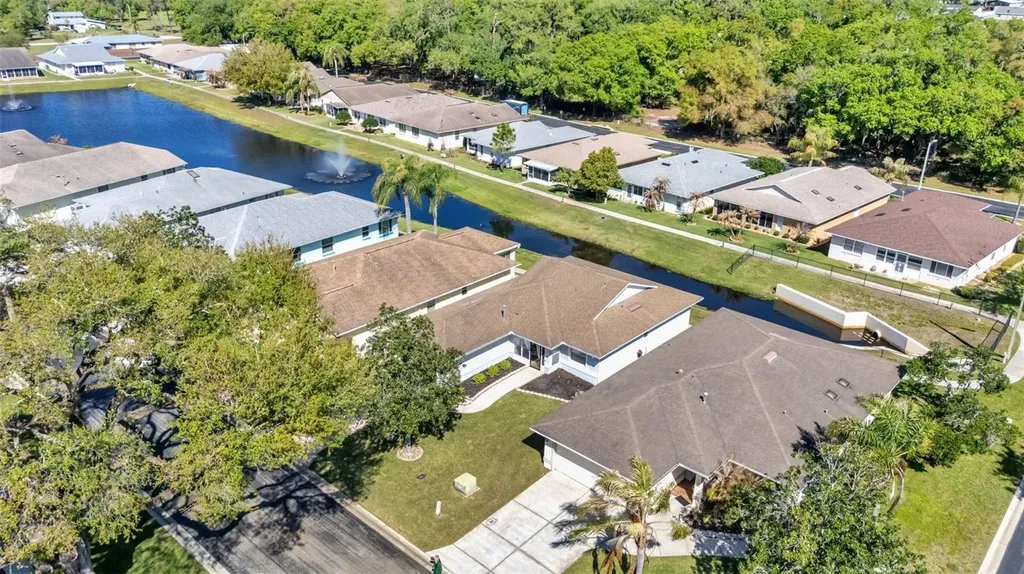 2151 Silver Re Drive Lakeland FL 33810
