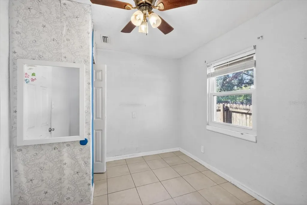2850 59th Avenue N St Petersburg FL 33714