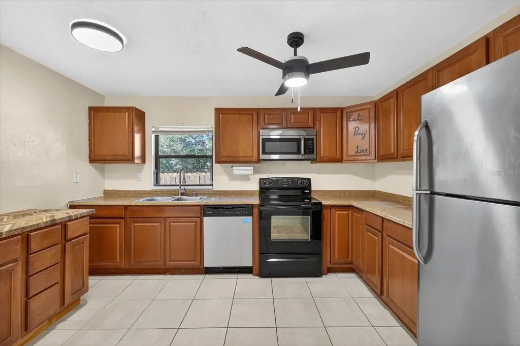 2850 59th Avenue N St Petersburg FL 33714