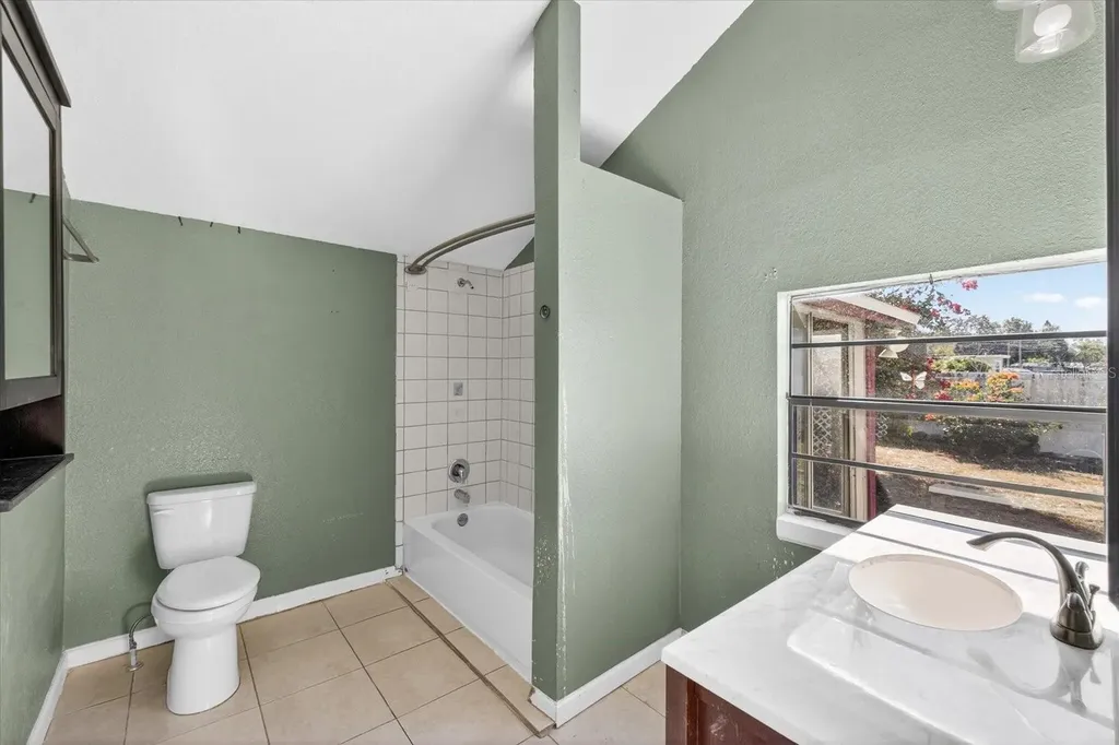 2850 59th Avenue N St Petersburg FL 33714