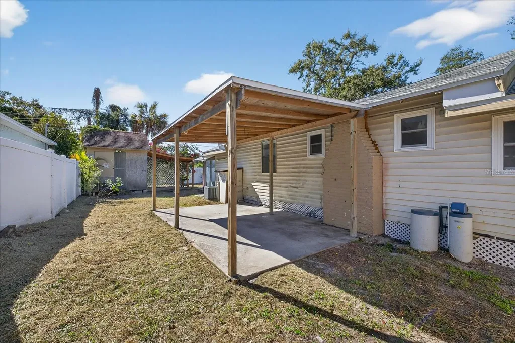 2850 59th Avenue N St Petersburg FL 33714