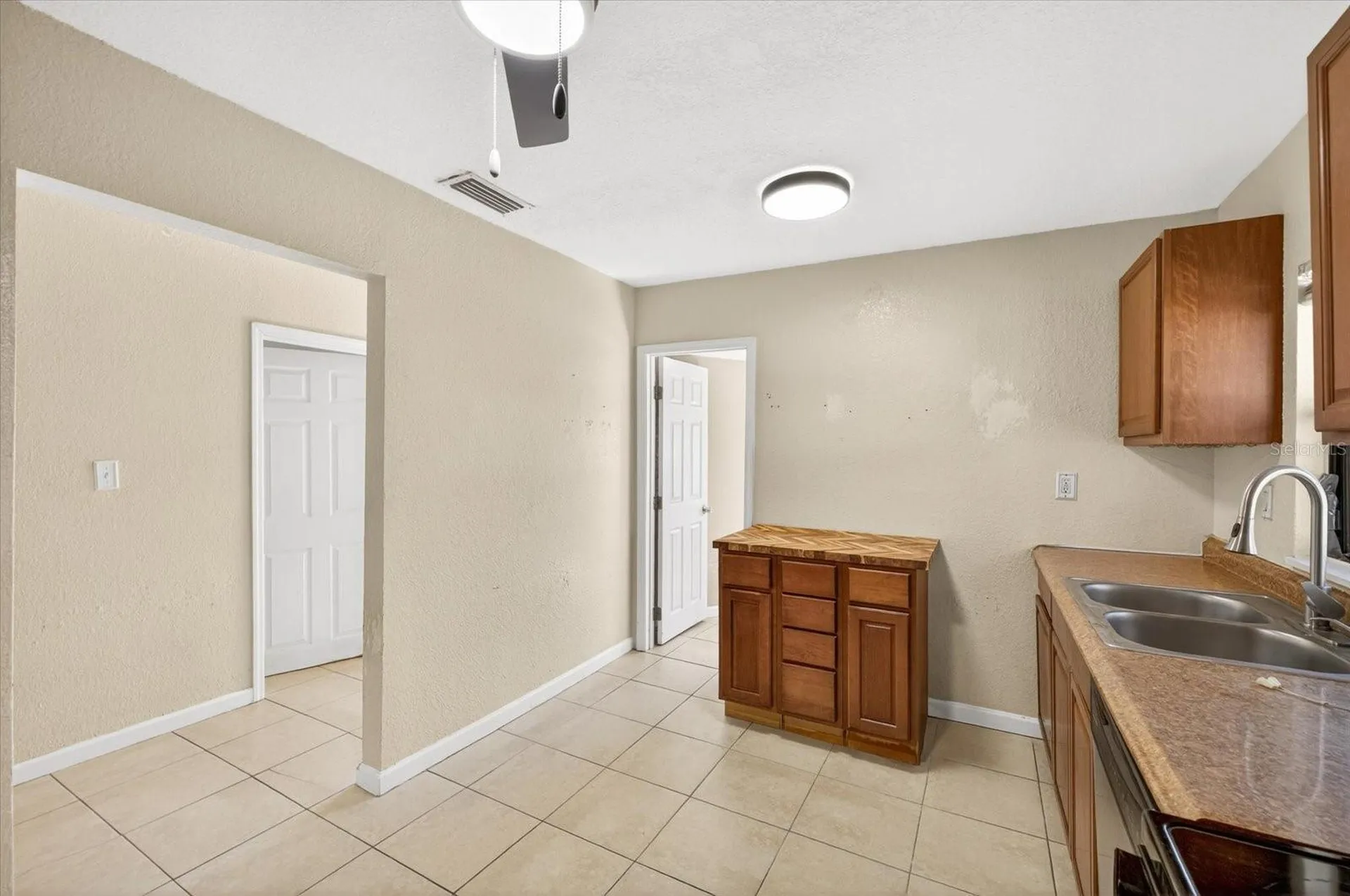 2850 59th Avenue N St Petersburg FL 33714