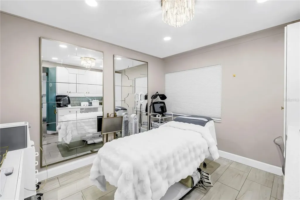 2200 49th Street N St Petersburg FL 33710