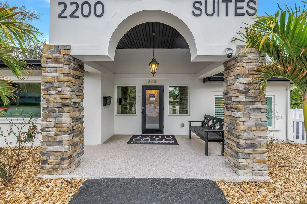 2200 49th Street N St Petersburg FL 33710