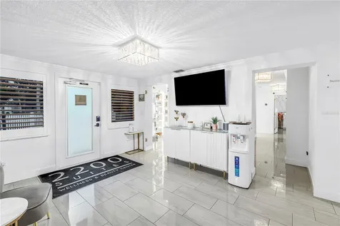 2200 49th Street N St Petersburg FL 33710