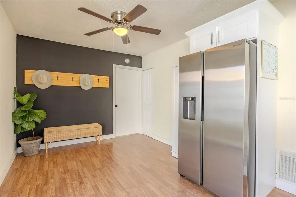 10002 Oakengate Place Tampa FL 33624
